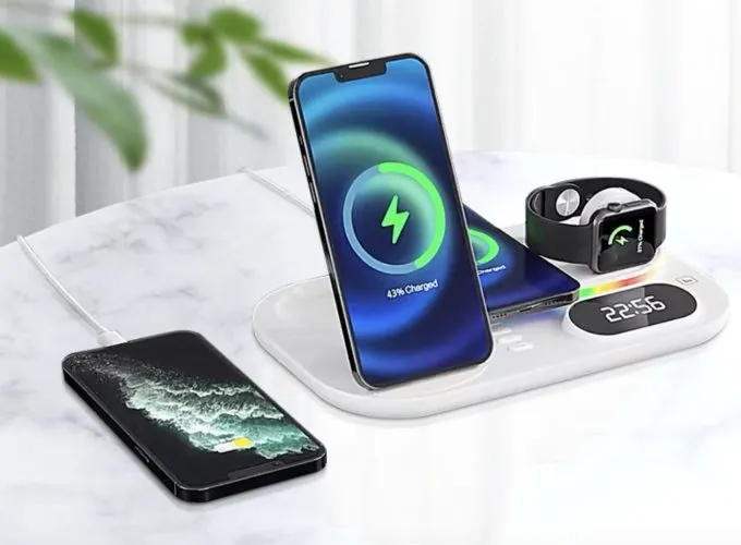 Как выглядит идеальный зарядник для iPhone и Apple Watch? За устройство ...