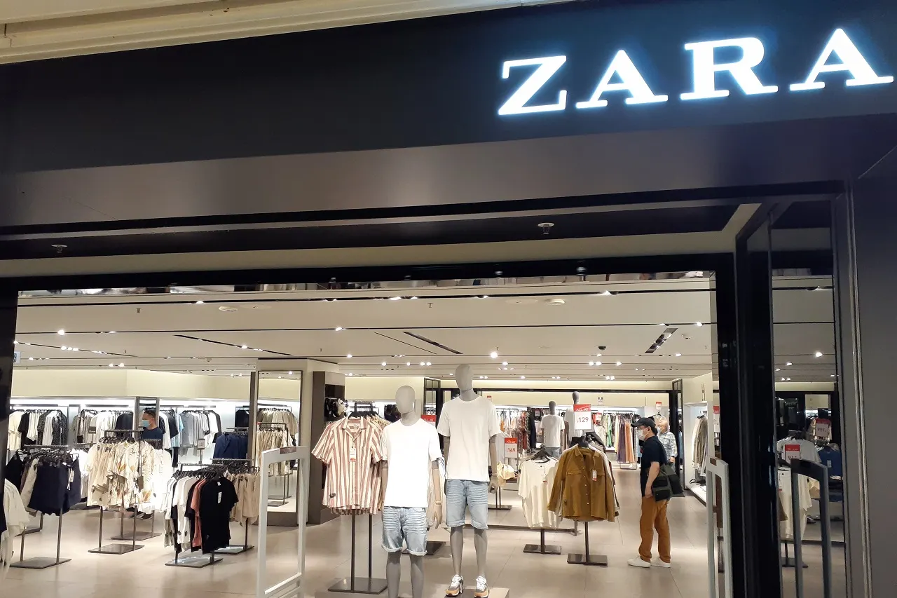 У новой Zara в России появились сроки запуска. Магазины Maag откроют
