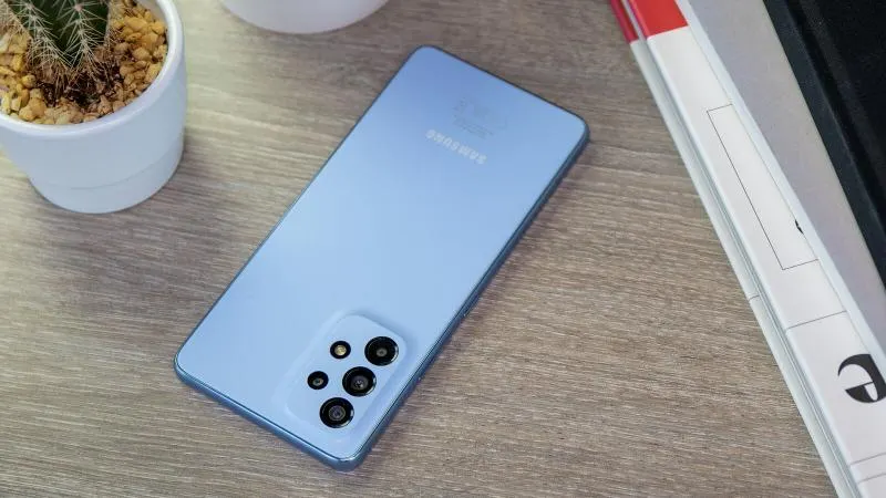 Этот Samsung Galaxy можно смело брать и в 2023 году. Сбалансированный выбор для поклонников бренда