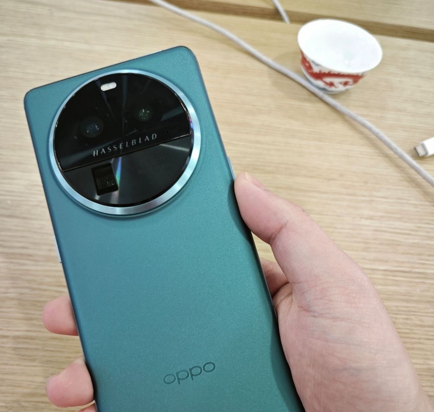 Смартфон Oppo Find X6 Pro