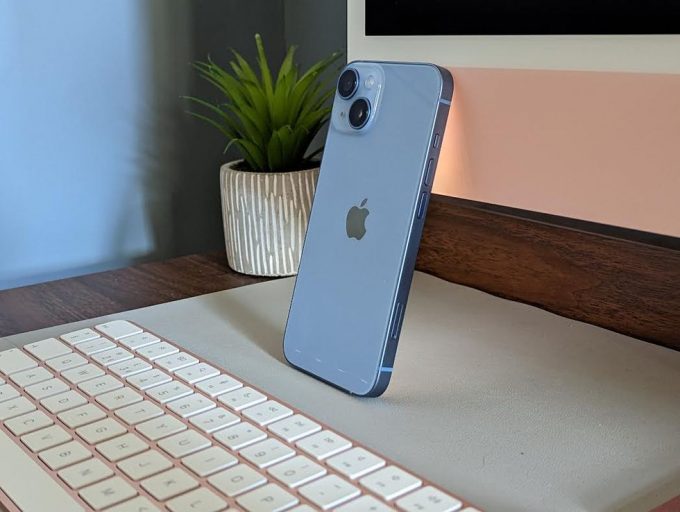 iPhone 14