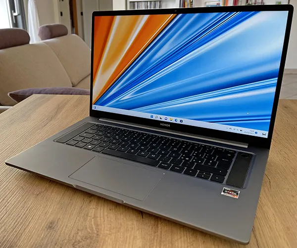 Honor MagicBook 16