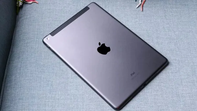 iPad (2021)