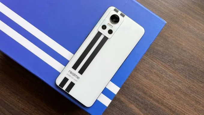Realme GT Neo 3