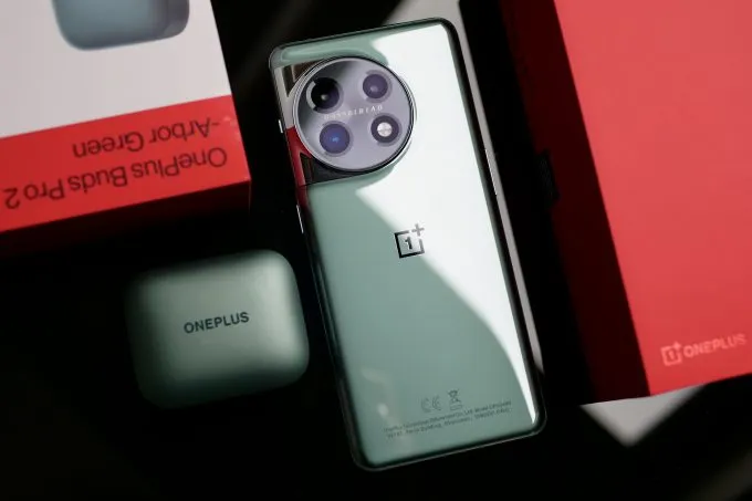OnePlus 11