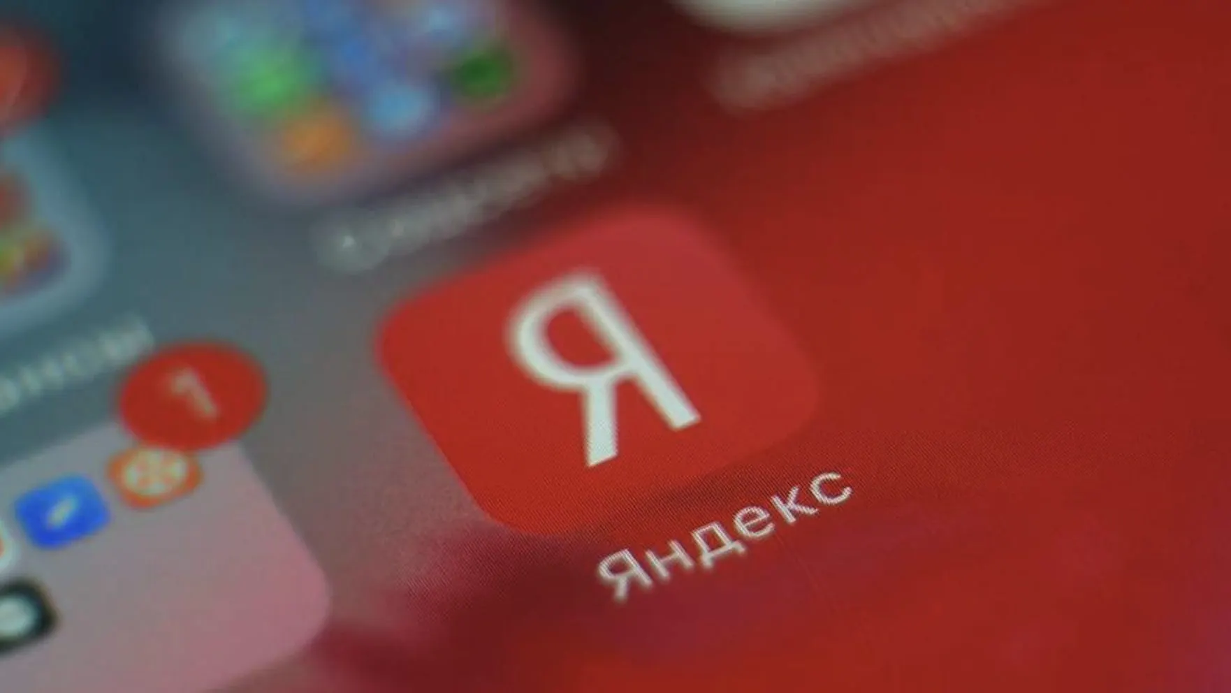 «Яндекс» примет на работу редакторов, журналистов и учителей. Зачем компании понадобились гуманитарии?