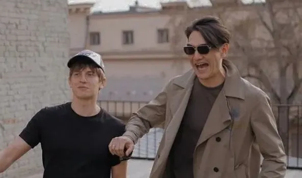 Кто самый продуктивный стендап-комик в России? Он может написать монолог в дороге