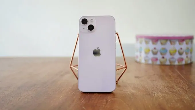 iPhone 13