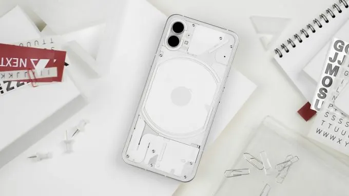Nothing Phone (1)