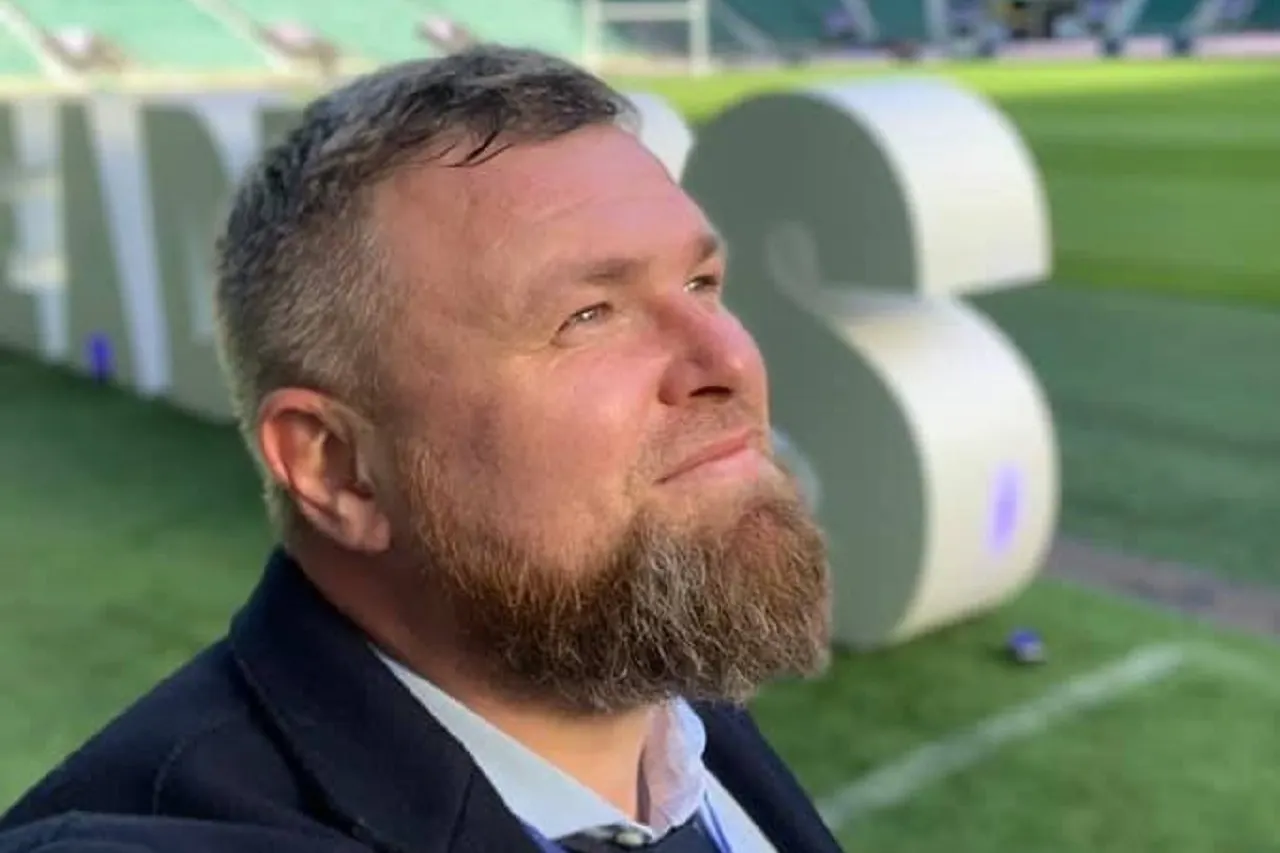 Сооснователь 1XBET и беглый преступник умер в Швейцарии. Его благодарил Масляков со сцены КВН