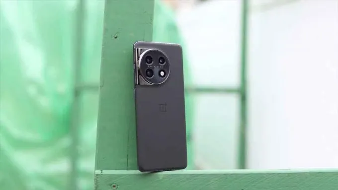 OnePlus 11