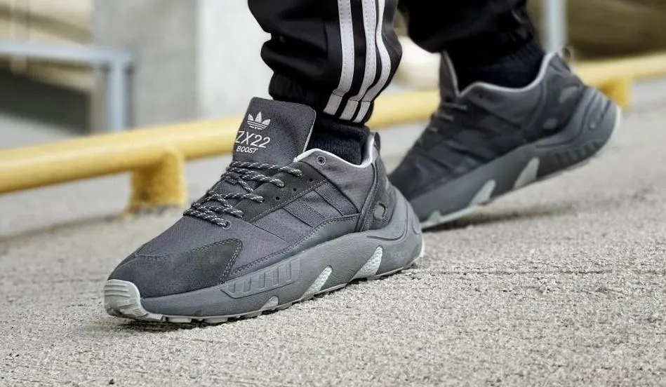 Кроссовки от adidas Originals разрывают Joom. На них можно жестко сэкономить