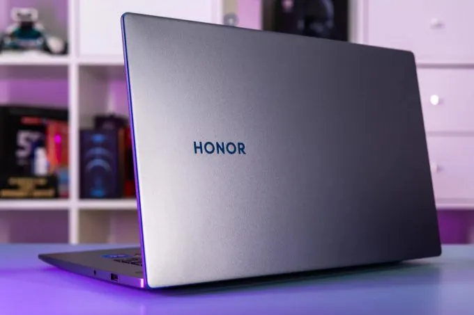 Honor MagicBook 15