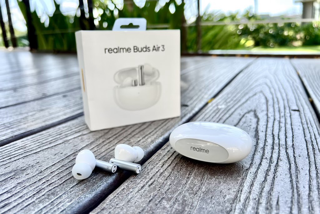 Realme buds air 5 white