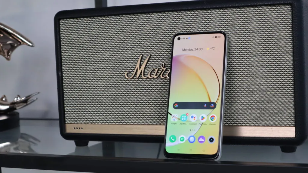 Этот Realme — лучший бюджетник бренда. Его еще можно забрать по оптимальной цене