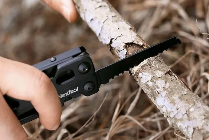 Такой мультитул Xiaomi должен быть у каждого. В нём есть абсолютно всё ...