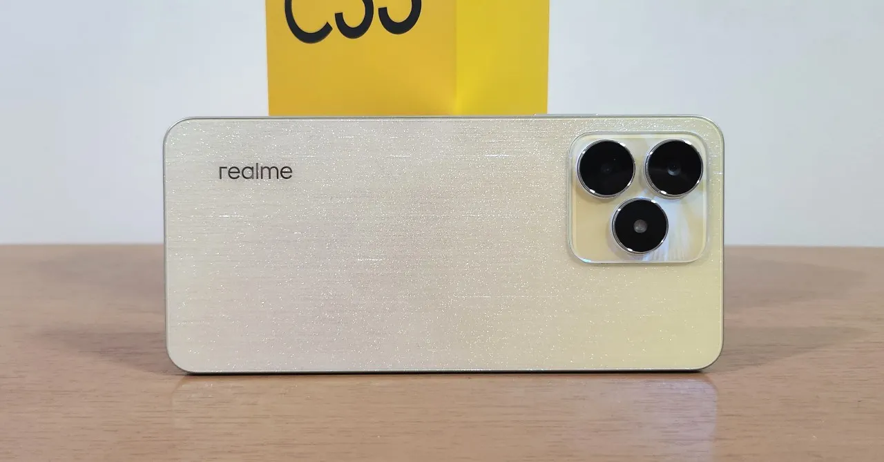 Этот Realme выглядит как iPhone 14 Pro Max, но стоит в 8 раз дешевле. Что за девайс?