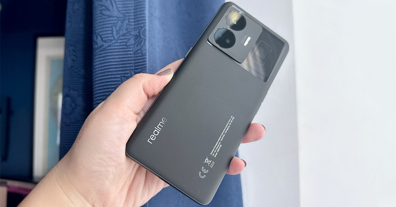 Realme GT3 снова стоит ниже психологической отметки на Али. Это флагман с 1  Тб памяти и быстрой зарядкой за 10 минут — Палач | Гаджеты, скидки и медиа