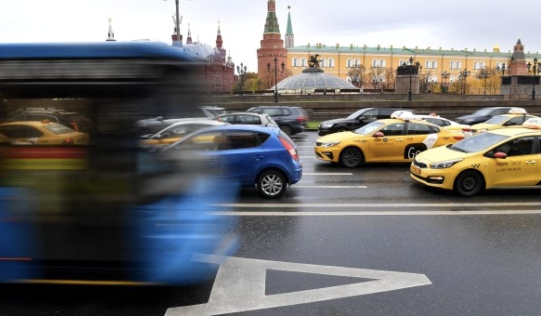 Зачем москвичи арендуют машины такси, но отказываются от заказов? — Палач |  Гаджеты, скидки и медиа