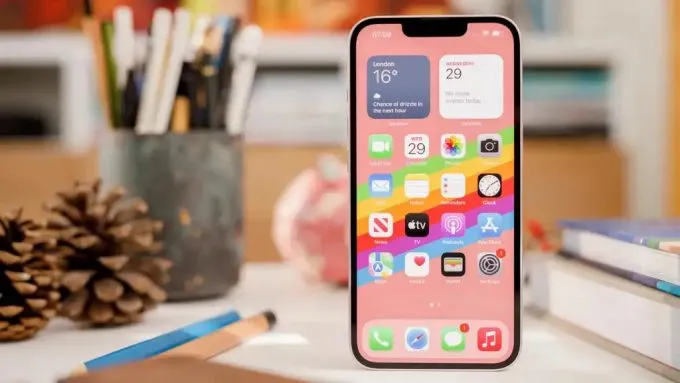 iPhone 13