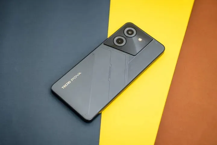 «Будем брать ещё в другом цвете». Бюджетник Tecno покорил российский рынок