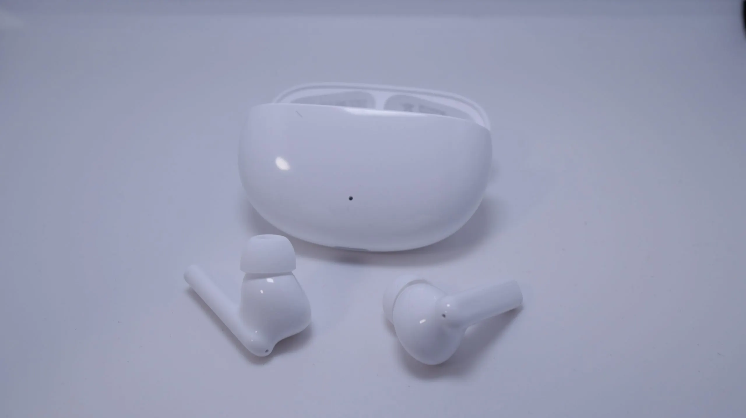 Чудо с АШП за 2000 рублей? Обзор бюджетных наушников Honor Choice EarBuds X5