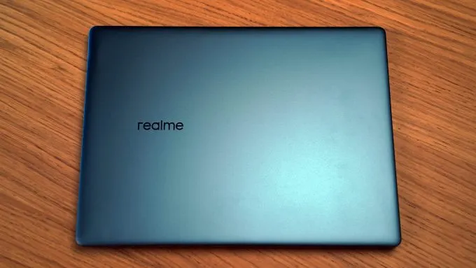 Realme Book