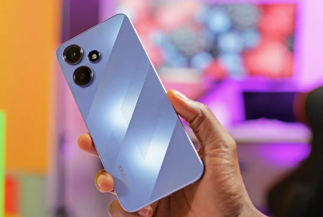 Смартфон Infinix Hot 30 Play