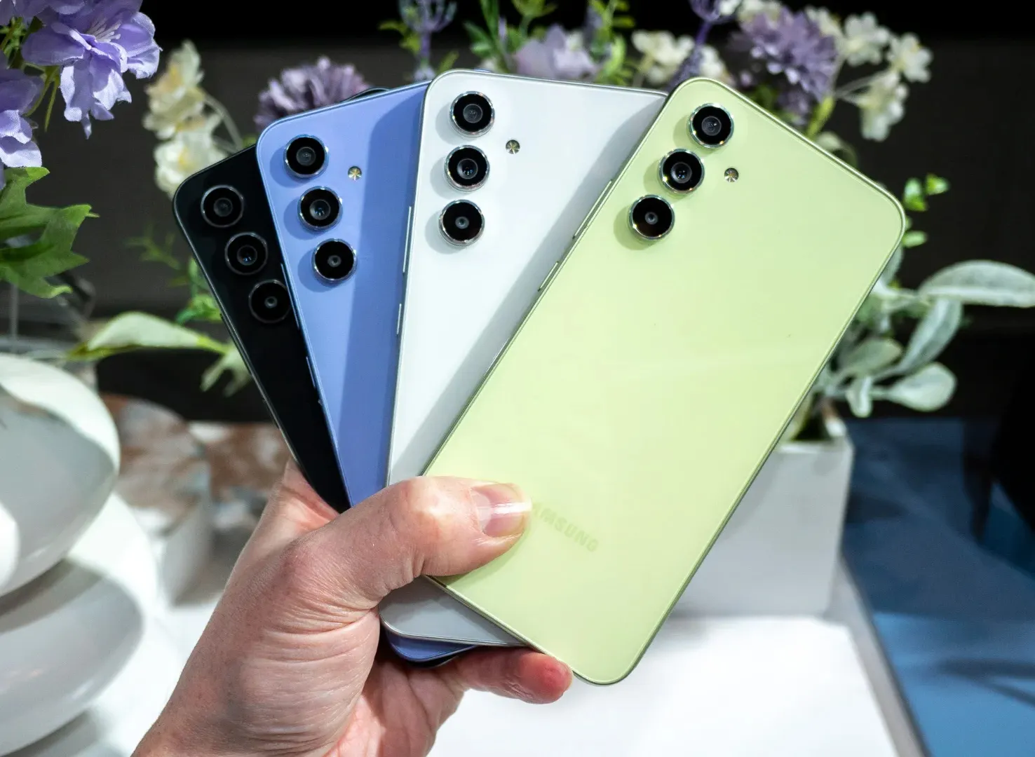 Смартфон Samsung Galaxy A54