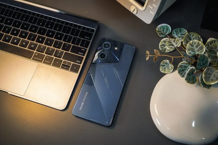 Этот Tecno — один из лучших бюджетников на рынке. У него крутая производительность и монструозная автономность