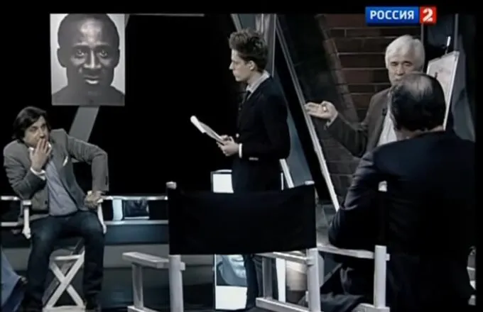 Отар Кушанашвили (слева) и Юрий Дудь (в центре) в ток-шоу «Удар головой» на «России 2»