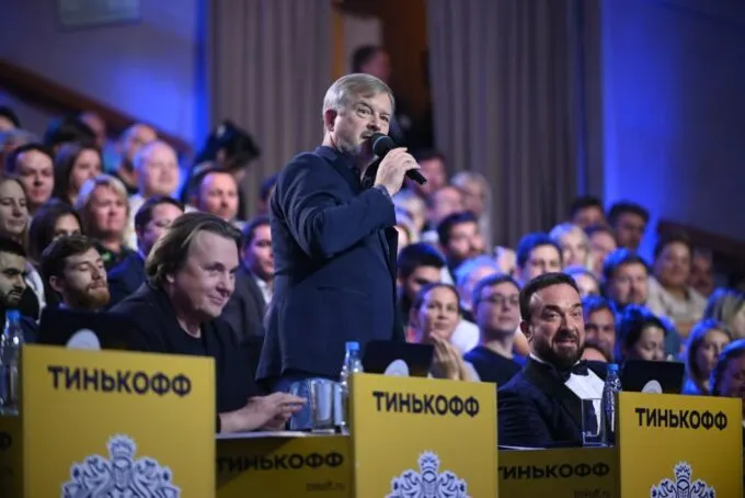 Валдис Пельш в жюри Высшей лиги КВН