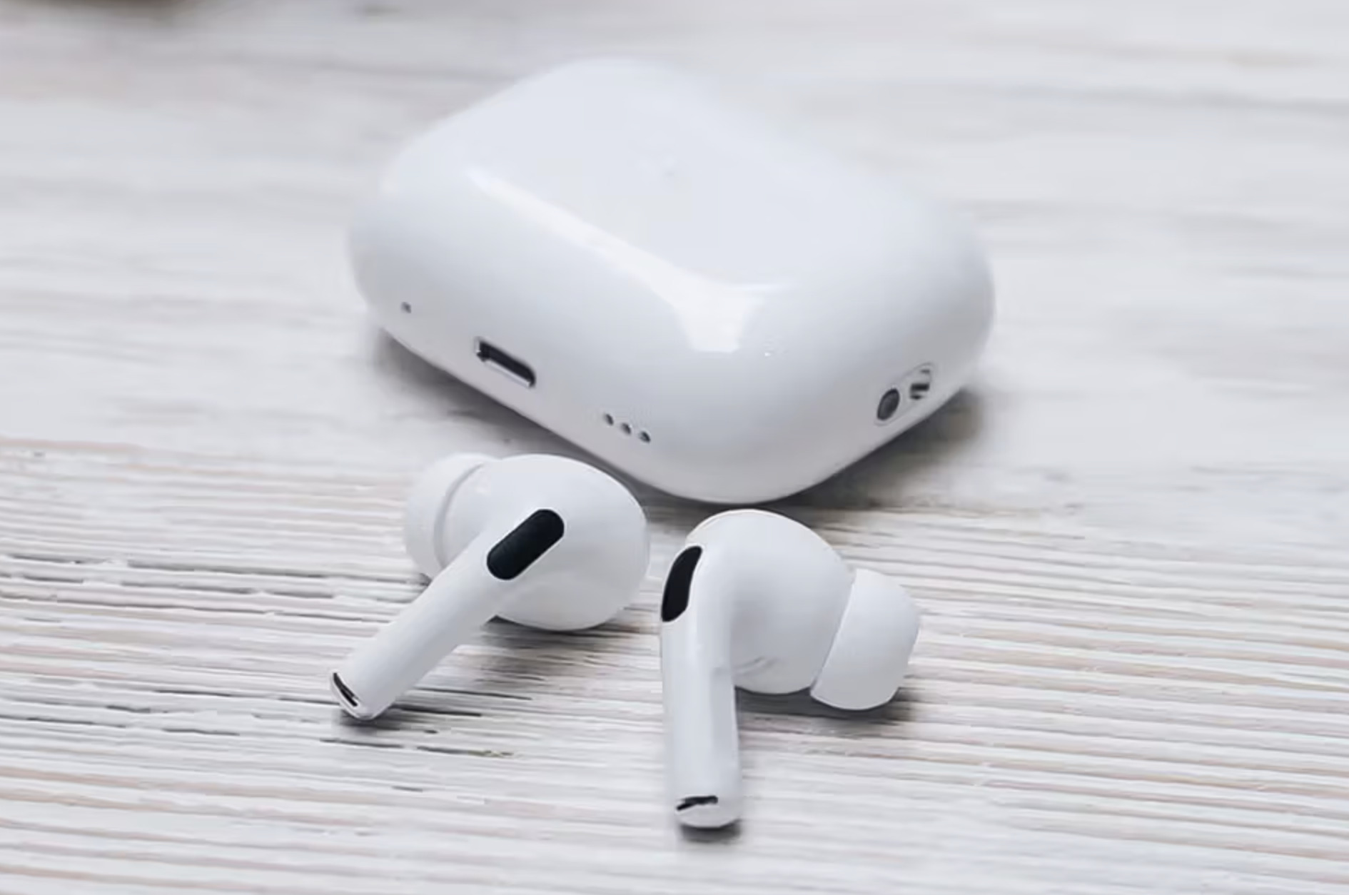 Можно ли купить кейс с USB-C для AirPods Pro отдельно? Ответы на эти и  другие вопросы о новых наушниках — Палач | Гаджеты, скидки и медиа