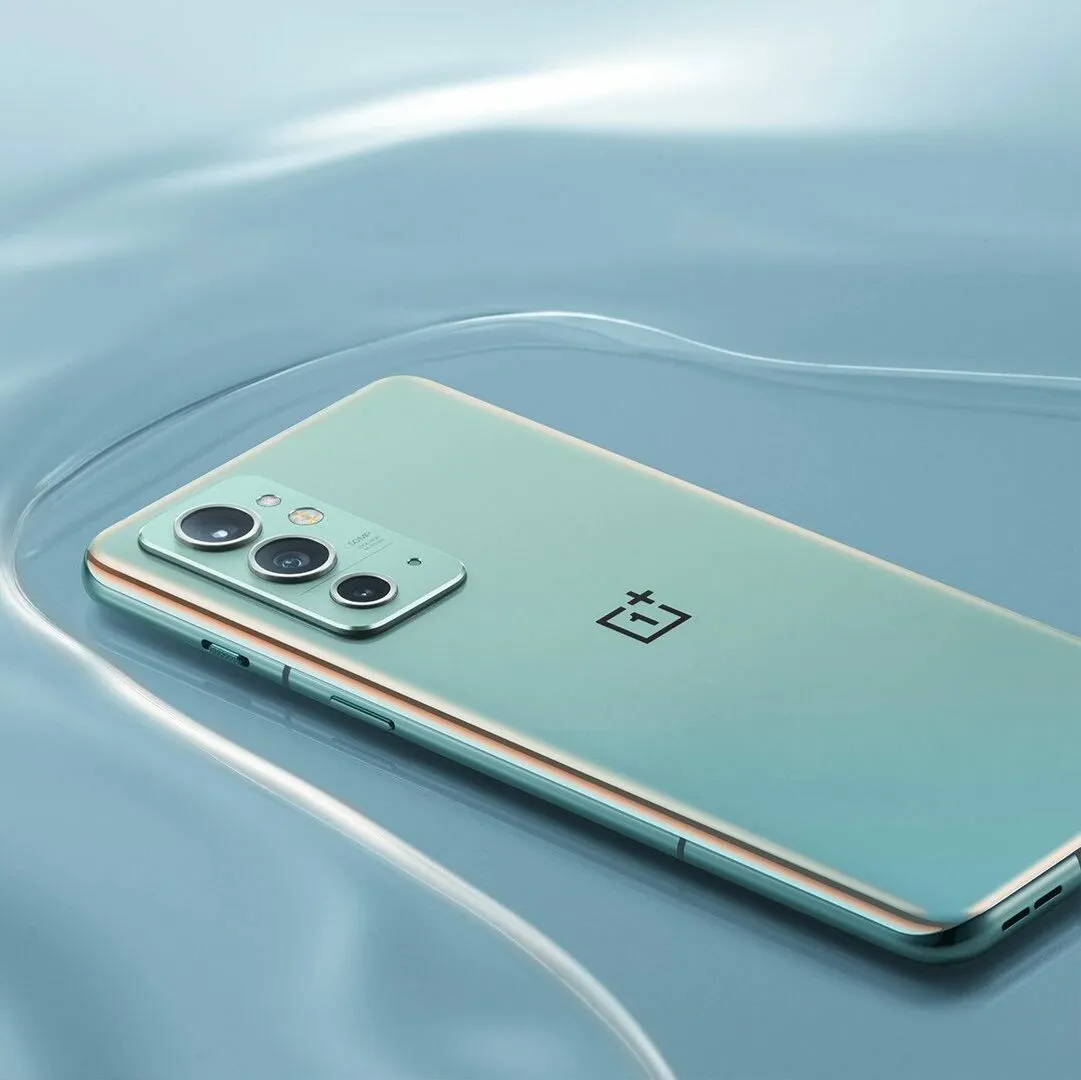 Смартфон OnePlus 9RT