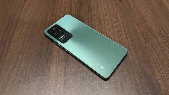 Xiaomi Poco F4