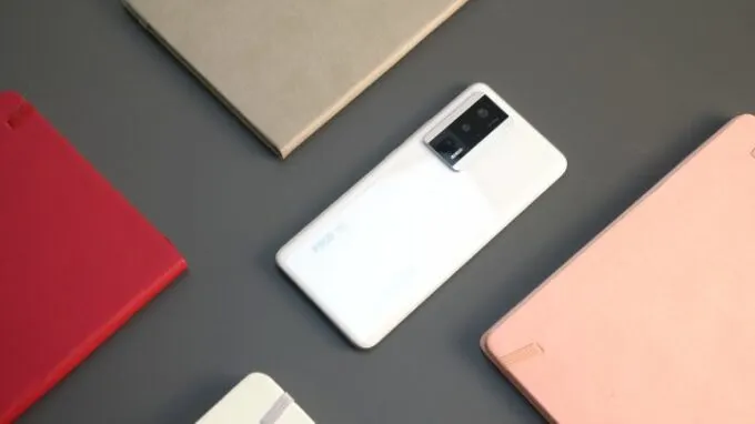 Xiaomi Poco F5 Pro