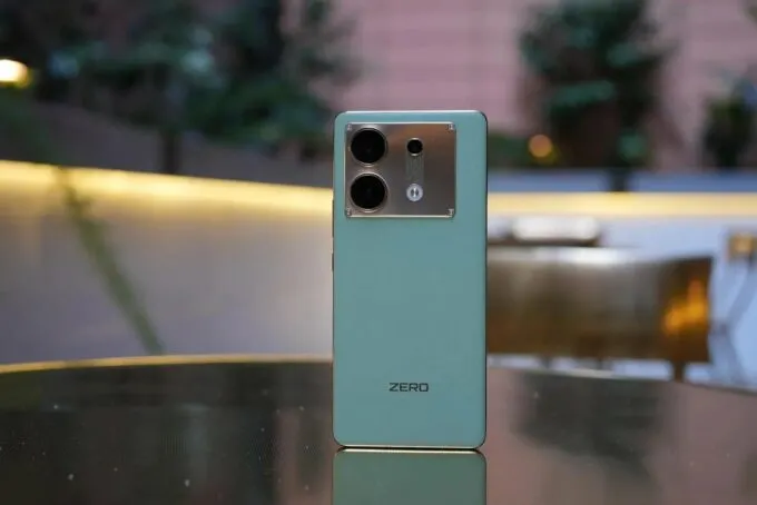 Infinix Zero 30