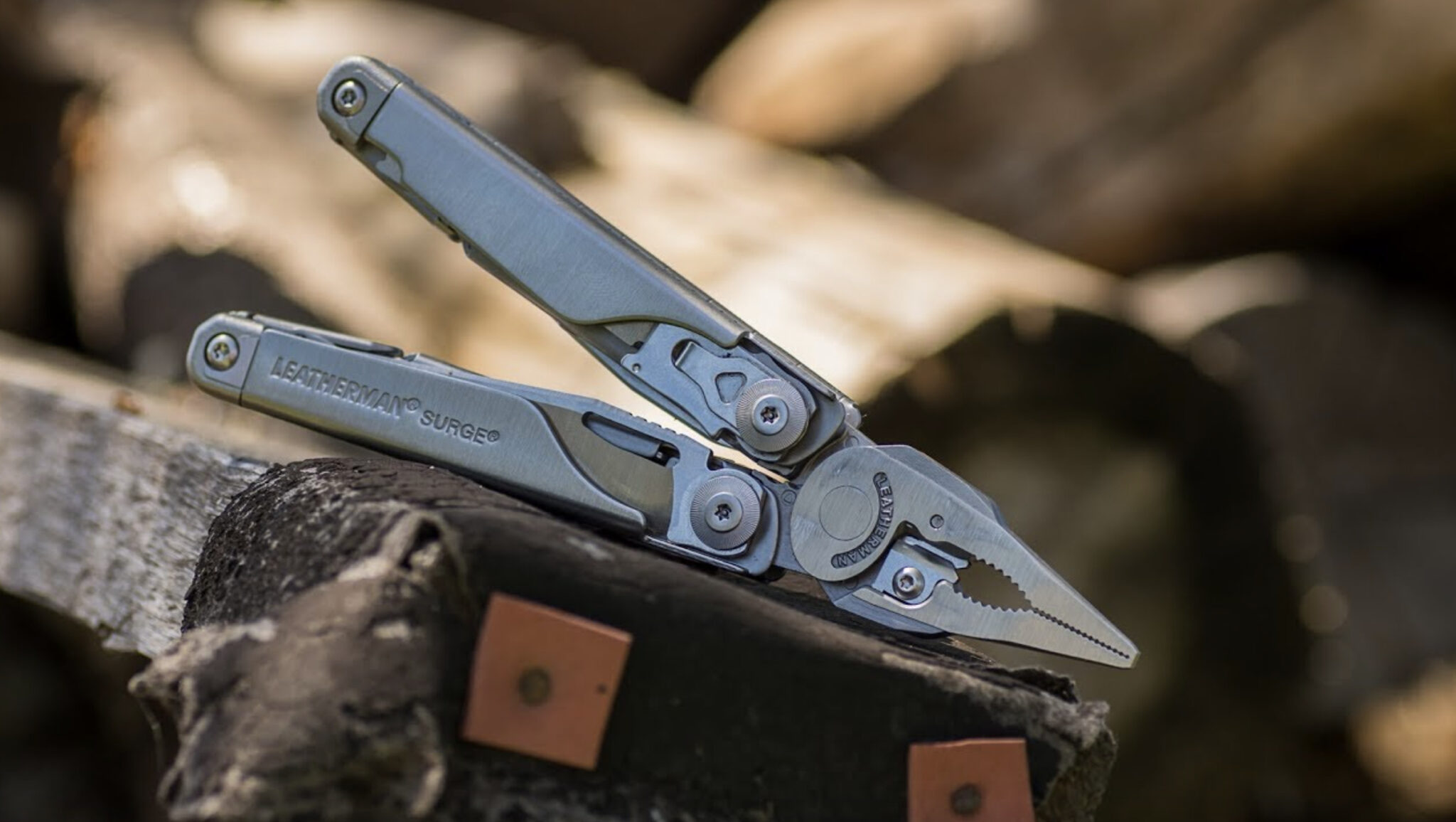 Leatherman surge