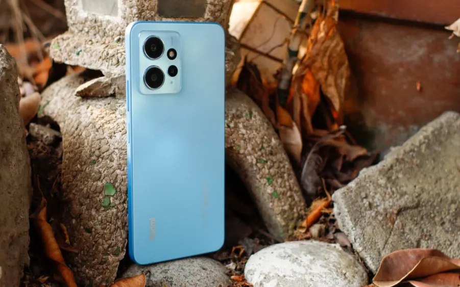 Бюджетный хит Xiaomi Redmi резко подешевел. У него лучший экран в классе и крутая автономность