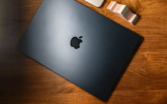 MacBook Air 15 (2023)