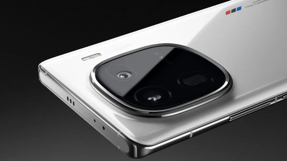 Смартфон Vivo iQOO 12