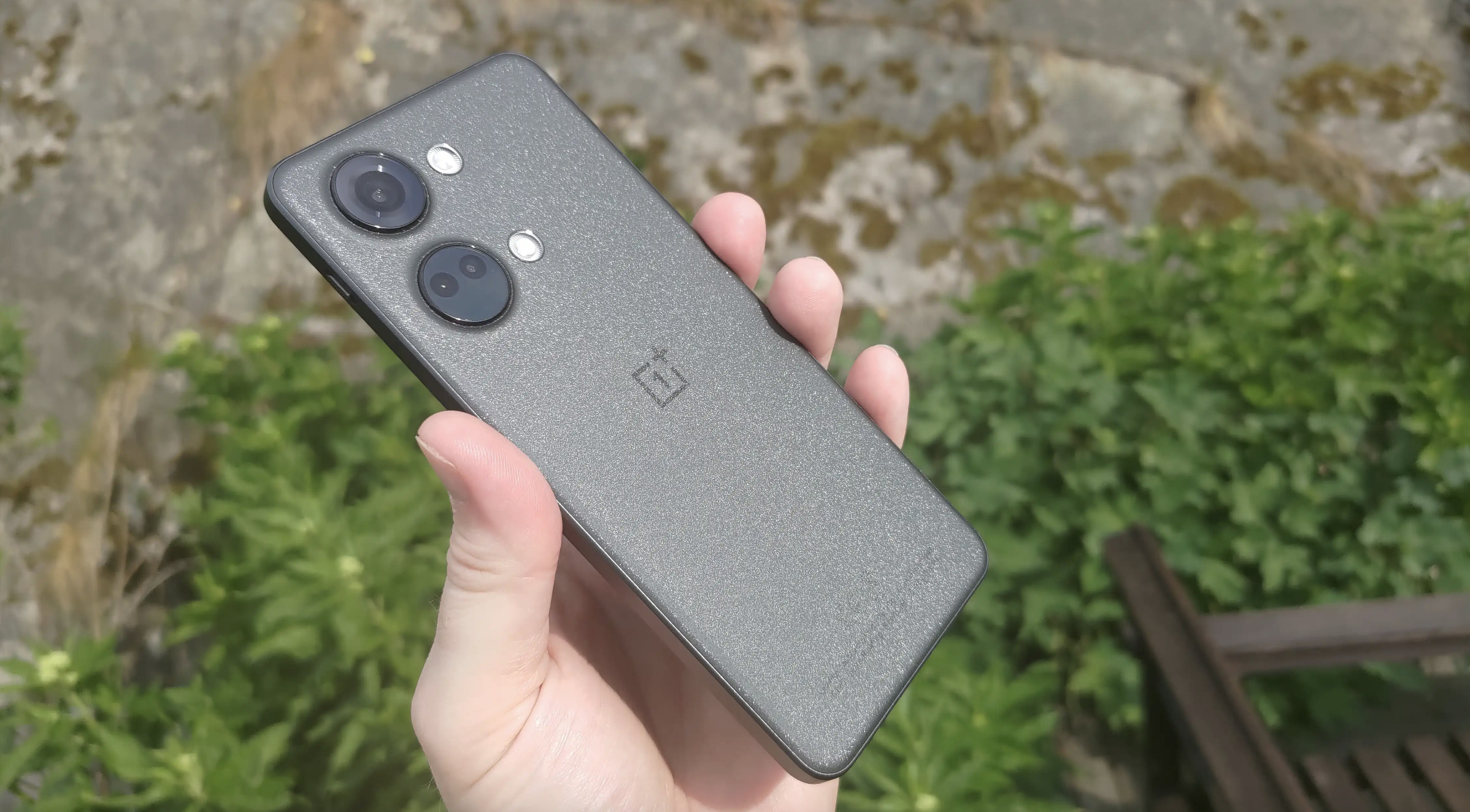 Заряженый субфлагман OnePlus Nord 3 приехал в Россию. Но брать его стоит  только в одном месте — Палач | Гаджеты, скидки и медиа