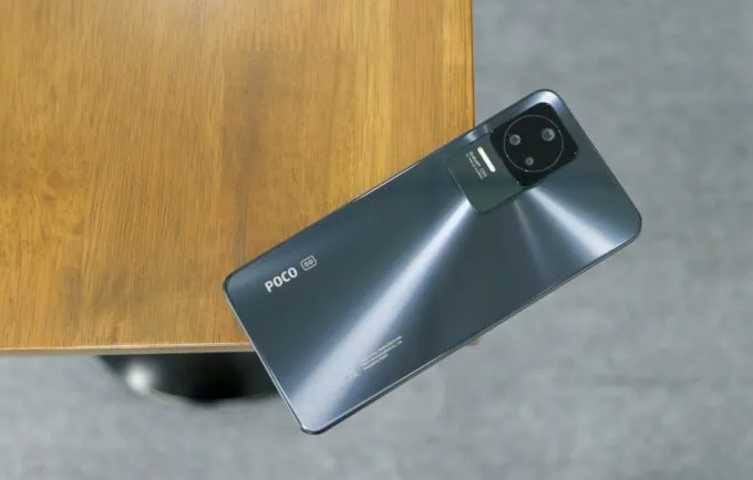 Xiaomi Poco F4