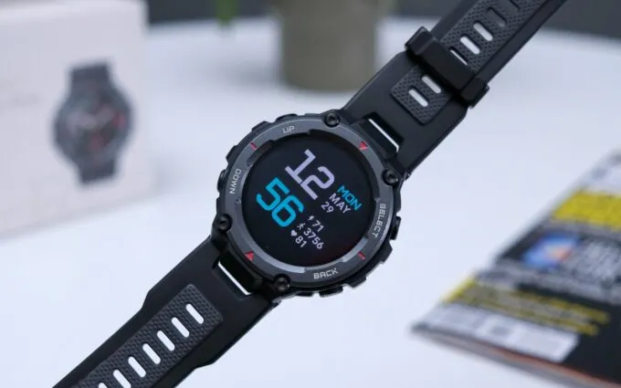 Брутальные смарт-часы Amazfit подешевели на Али. У них мощный корпус и ...