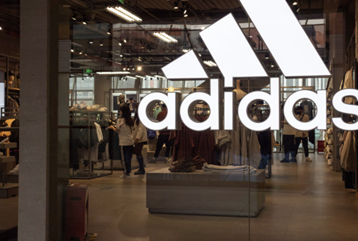 Adidas china 2025 store xiaomi