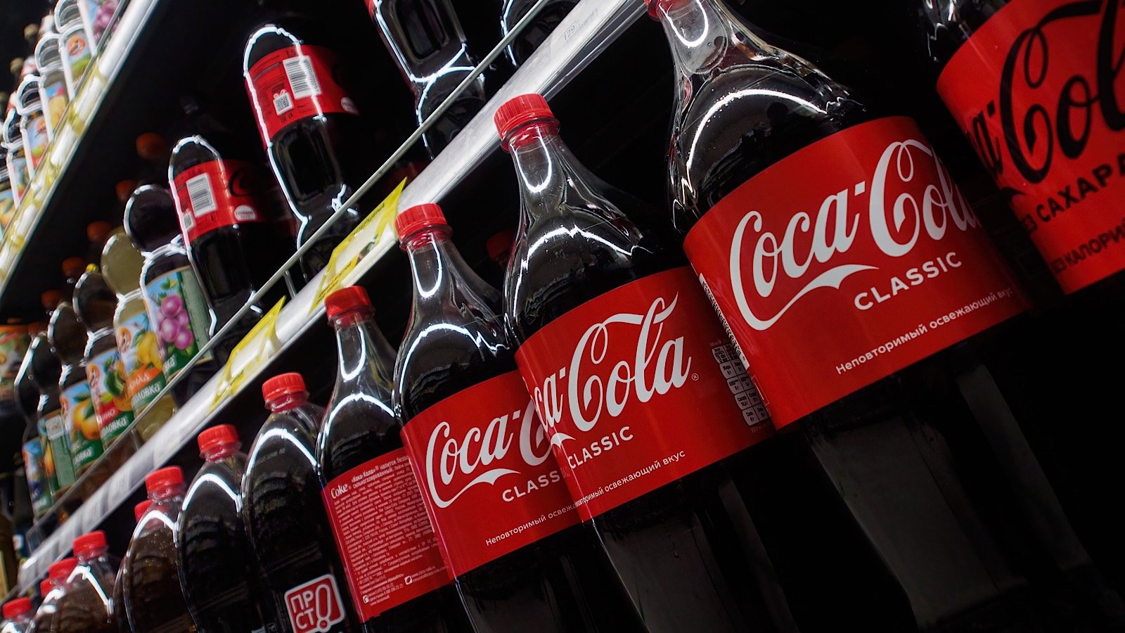 Эксперты назвали лучший аналог Coca-Cola. Победил практически эталонный  клон — Палач | Гаджеты, скидки и медиа