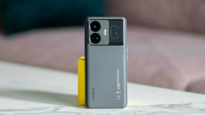 Realme GT3