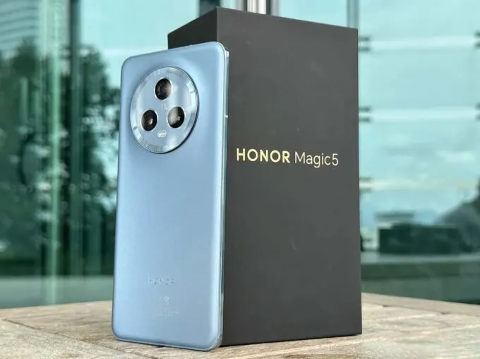 HONOR Magic5