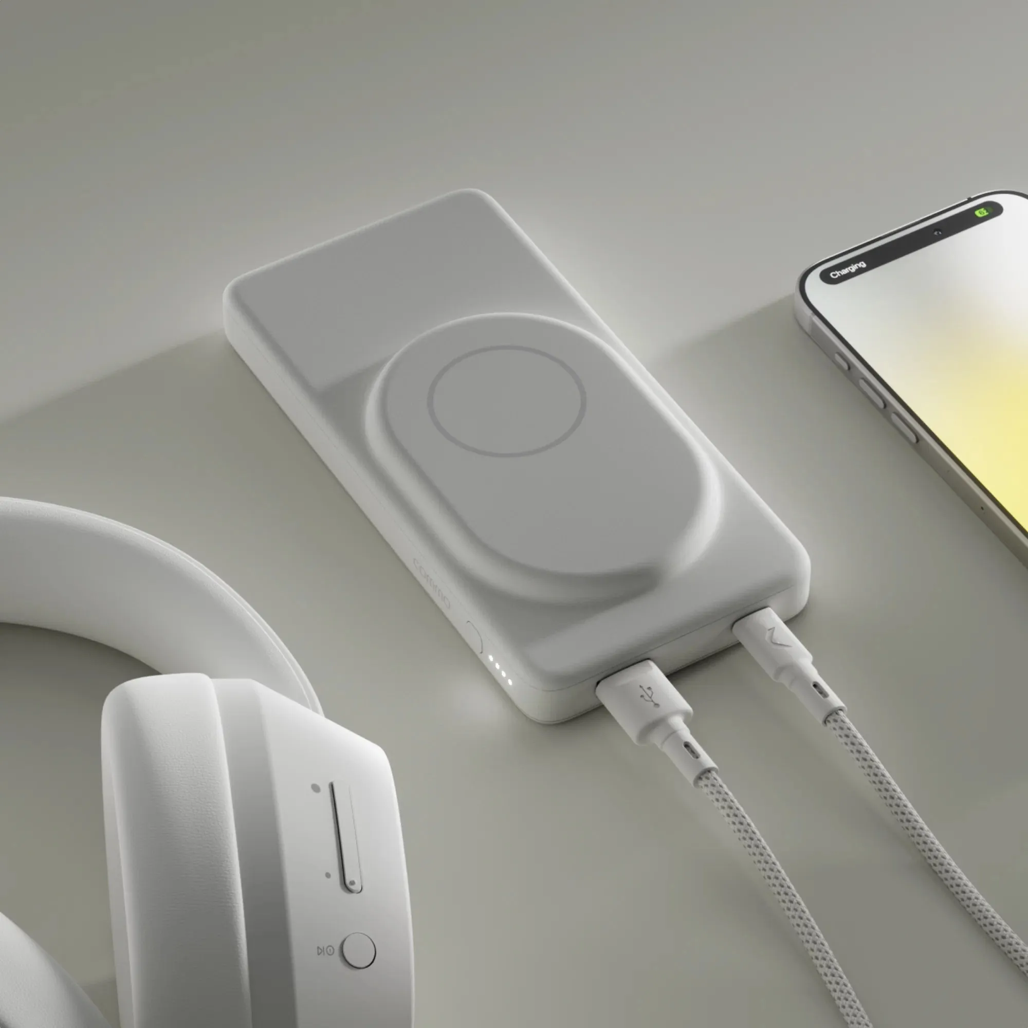 Эти три аксессуара от Яндекса должны быть у каждого владельца iPhone. Они очень качественные и стоят недорого