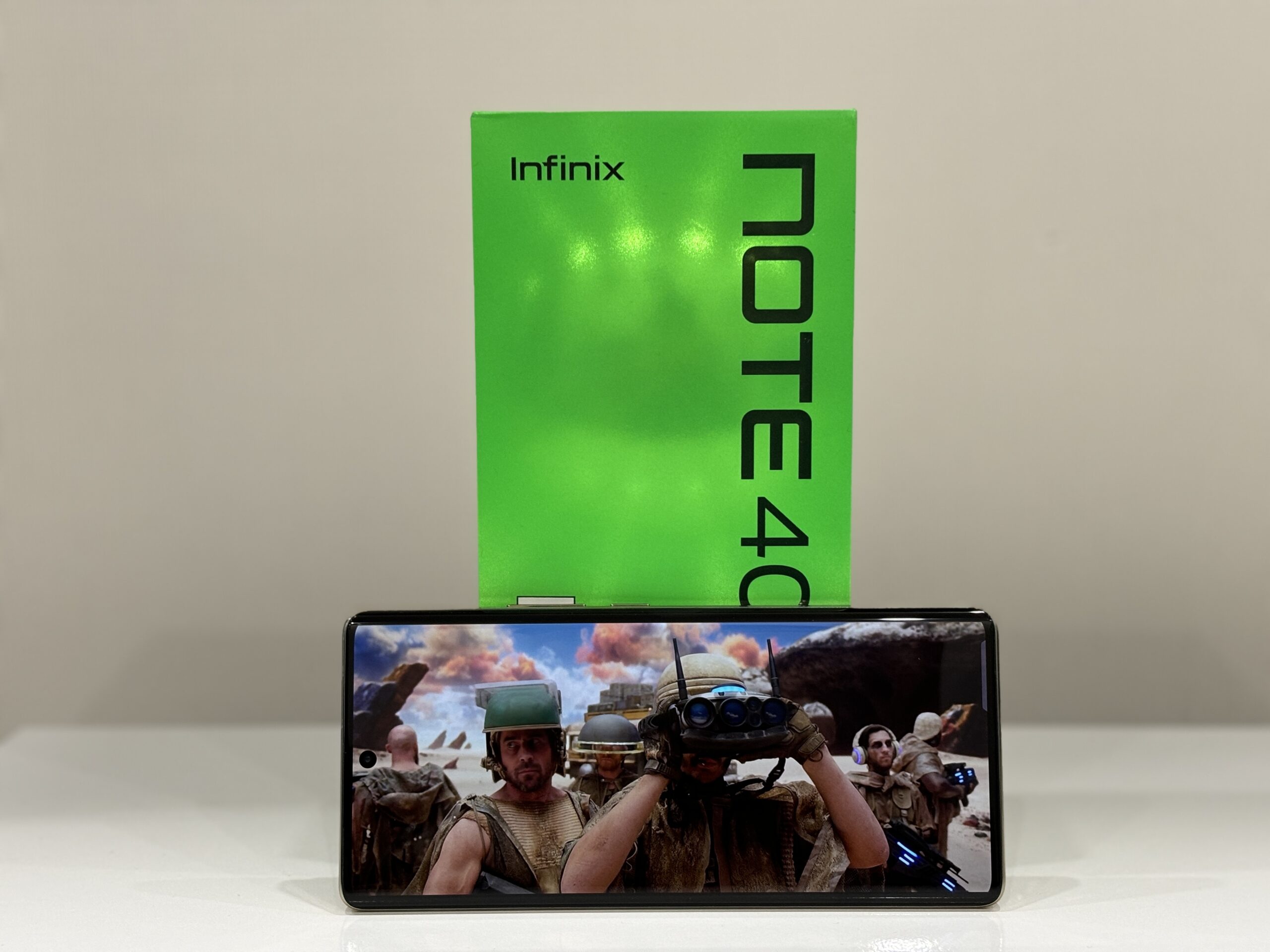Смартфон Infinix Note 40 Pro